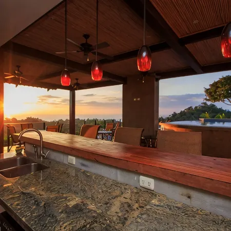 Luxurious, Private Chef,  Mesmerizing views, lots of WILDLIFE