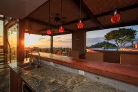 Luxurious, Private Chef,  Mesmerizing views, lots of WILDLIFE - Villas