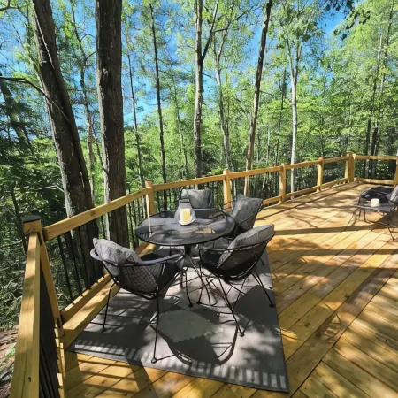 Riverview Ridge - Half Mile from Trails w/ Trailer Parking