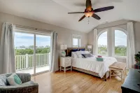 4BR/4BA - pool, elevator, deeded beach access, 2 king suites & AMAZING views! - Beach