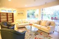 Gorgeous! The Waterfall Retreat At Reed's Island - Boutique