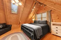 Cabin In Hocking Hills! Pet Friendly, Hot Tub, Secluded. - シャレー