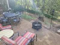 Riverside Getaway - Enjoy Quiet Life Right on the Duck River - Wi-Fi