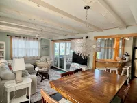 3 Bedroom/Dog friendly/direct ocean views! - 4성급