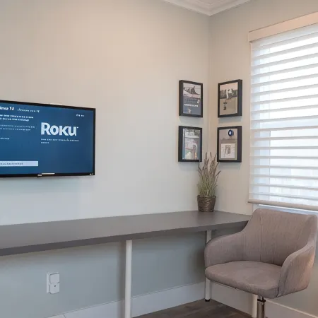 Modern Private Cozy Suite - Mins from Everything