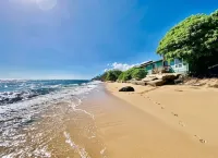 精緻海濱度假屋，4間卧室，2間浴室，中央空調，可住8人 - 露台