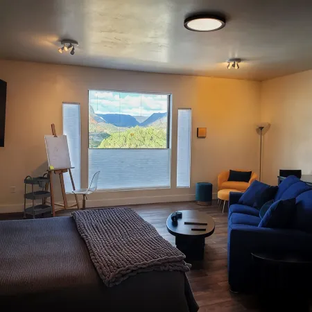 Sedona Vista Hideaway - New, Modern, Gorgeous Views, 100% 10-Star Reviews!