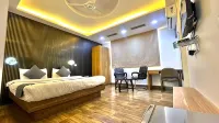 Hotel President Crown - 2-Star