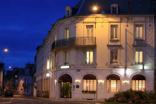 The Originals Boutique, Hôtel de l'Univers, Montluçon - petit déjeuner