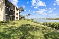 AJ's Bayside Treasure - Outstanding Waterfront Views & Private Beach Access! - Gym