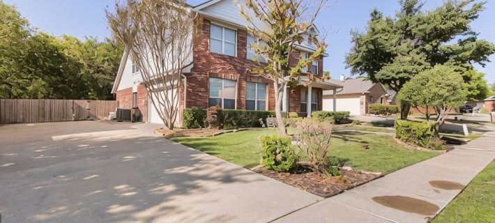 4Bedroom with King bed/ Suite Downstairs Hotels in Rockwall County