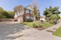 4Bedroom with King bed/ Suite Downstairs - piscina