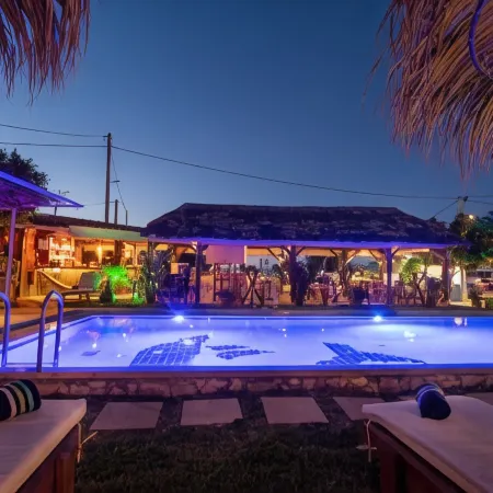 Villa Gereoudis Sea View Rooms Pool & Bar