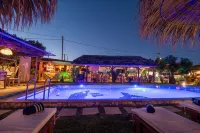 Villa Gereoudis Sea View Rooms Pool & Bar - Apartments
