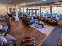 Mountain Meadows Lodge Hotels near Ramshead Express Quad