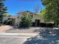 Cheerful 4 Bedroom Home - Back Yard/Game Room! - 3-Star