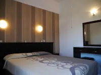 Blue Bay Beach Hotel - Pet friendly