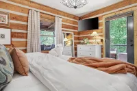 The Wildflower:  Mountain Views, Sauna, Hot Tub, Game Room, Fire Pit, Sleeps 12 - Gym