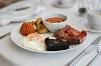 Brickfields Farm - breakfast