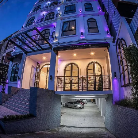 The Seens Hotel