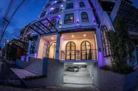 ザ・シーンズ ホテル