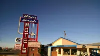 White Sands Motel فنادق في ألاموغوردو