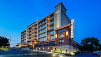 Best Western Plus Waltham Boston Hotels near Waltham Museum