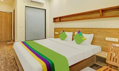 Treebo Delmont Hotels in Sahibzada Ajit Singh Nagar