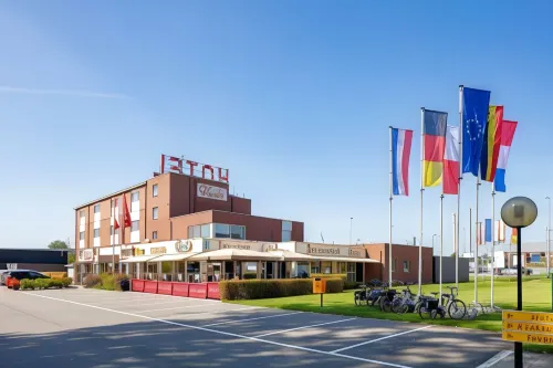 Vivaldi Hotel Hotels in Heist-op-den-Berg