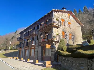 Hostal El Quintà Hotels in Mollo