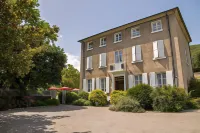 Hôtel Restaurant la Désirade فنادق في Chanas