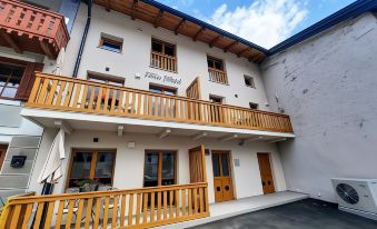 Apartments Hlapi with Spa