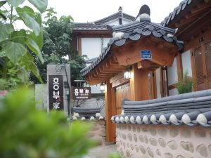 Jeonju Heungbuga Hanok Stay