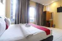 RedDoorz Plus near DC Mall Batam Hotels in Nagoya