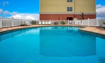 Country Inn & Suites by Radisson, Crestview, FL