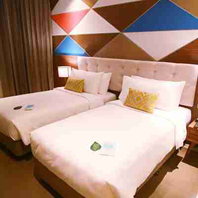 Summit Hotel Naga Rooms