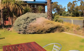Ocean Views Motel Lakes Entrance
