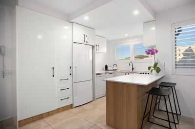 Two-Bedroom River/Park View Apartment #2 Hastings Street Photo
