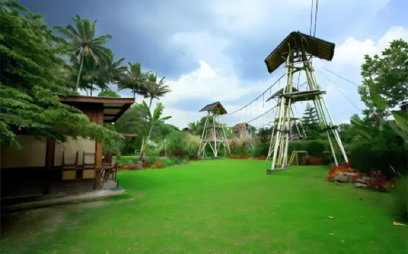 Kampung Sumber Alam Garut