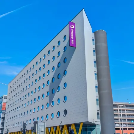 Premier Inn Cardiff Bay