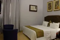 Bolton White Apartment