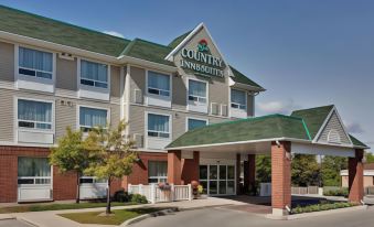 Country Inn & Suites by Radisson, London South, on