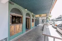 Studios on Beaumont Hotels in Hamilton