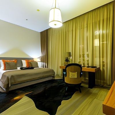 Ambassador Suite (Pravo-Bulachnaya Str., 49) Luciano Photo