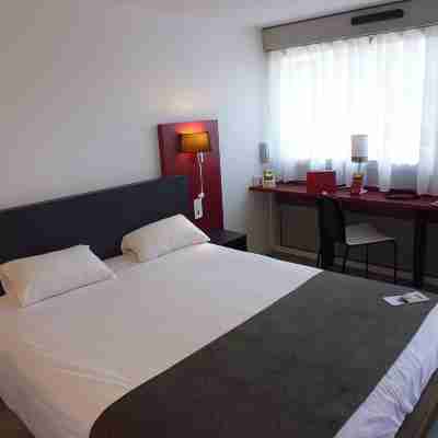 Brit Hotel Mayenne Rooms