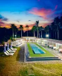 L'Sirene Boutique Resort - プール