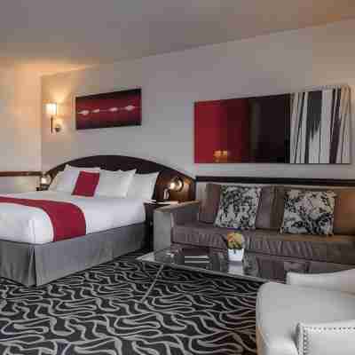 Le Saint-Sulpice Hotel Montreal Rooms