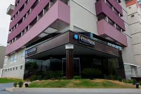 Hotel Real Executive Hotels in Aparecida de Goiânia