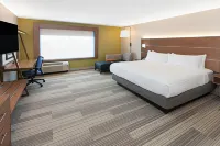 Holiday Inn Express & Suites Sterling Heights-Detroit Area Hotels in Sterling Heights