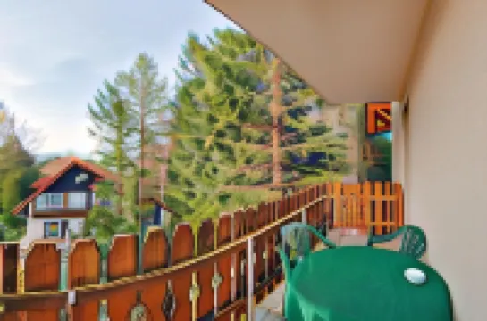 Moniuszki, Sun & Snow